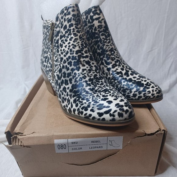 New Journee Collection Rebel Women’s ankle boot, leopard print, size 8 - Picture 6 of 6